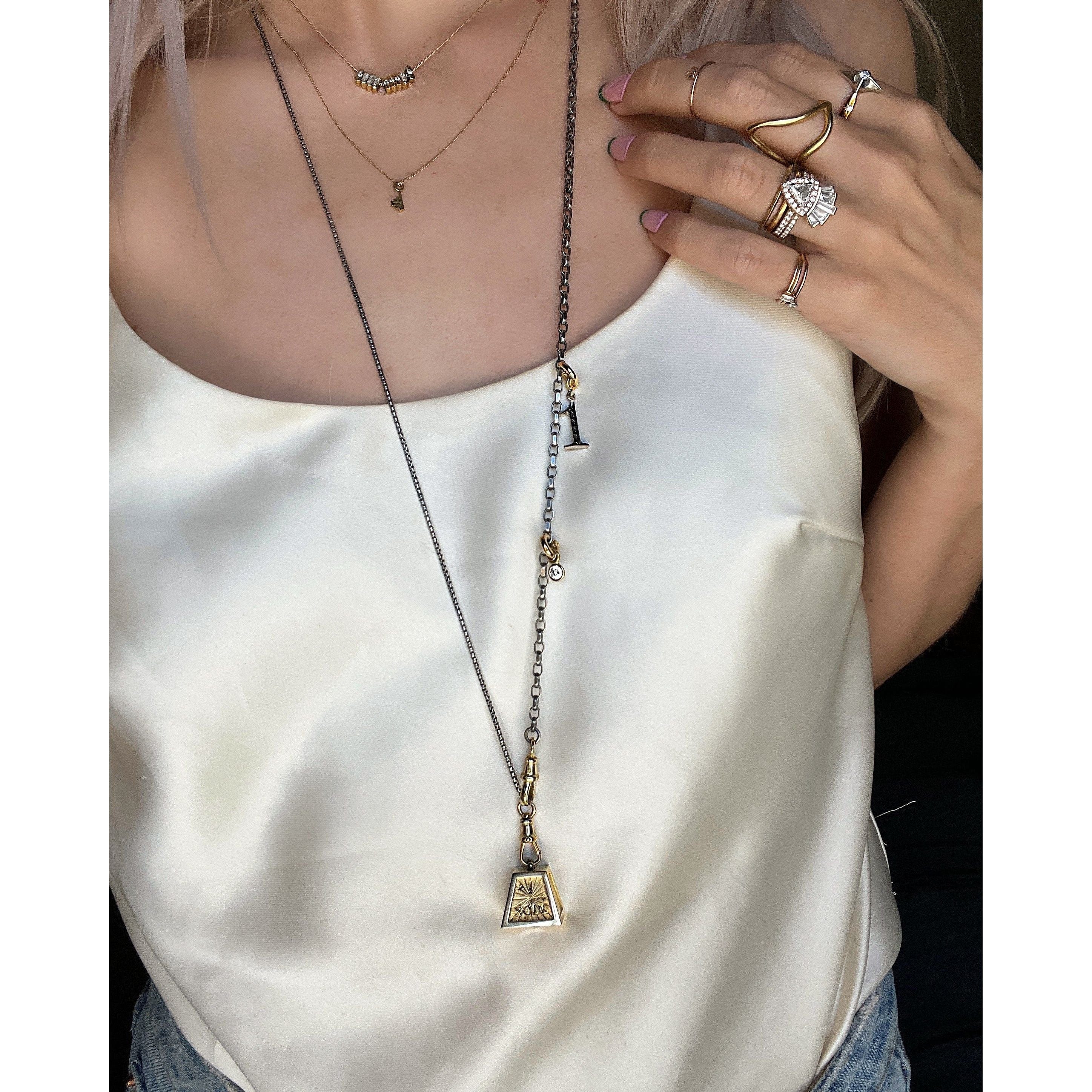 Jessie VE NECKLACES Soul Weight Memento Locket