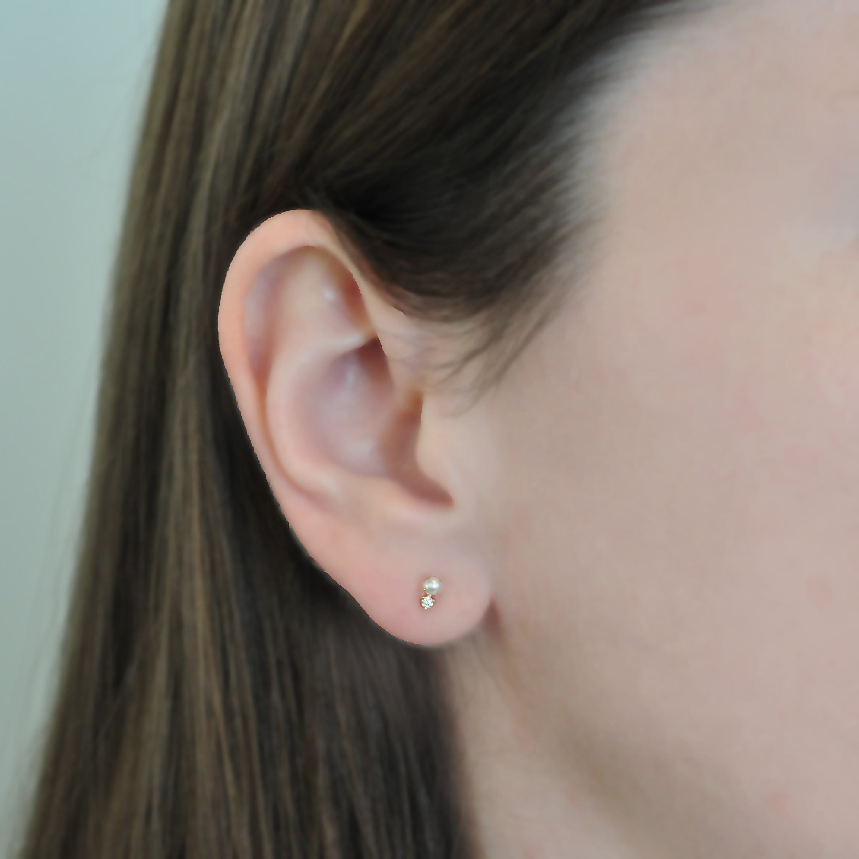 Small Diamond White Pearl Gold Earrings