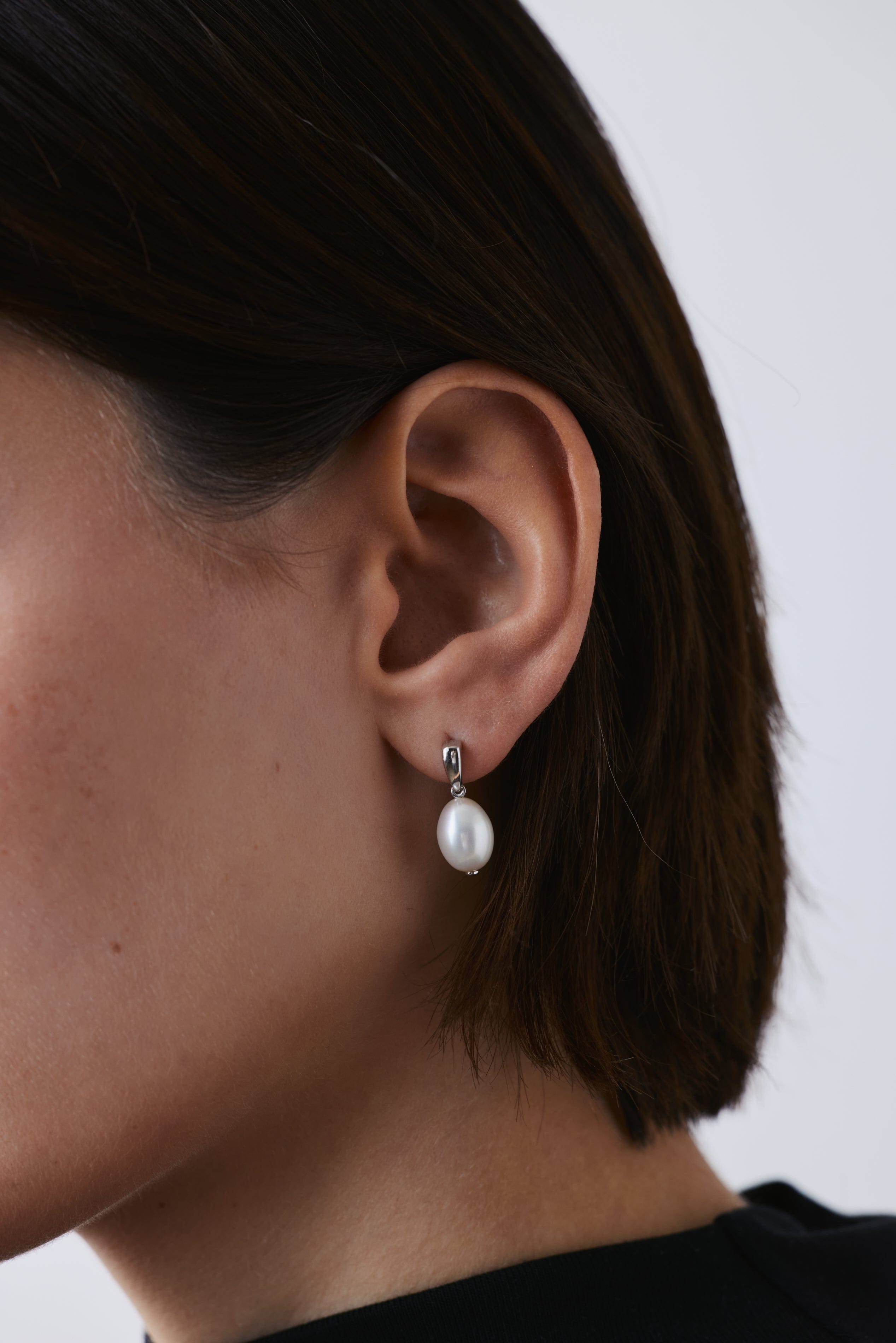 FADE TO BLACK STUDIO EARRINGS Lux Pearl Earrings