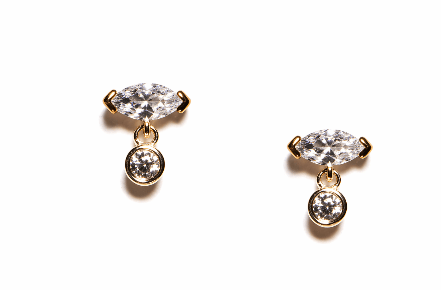 FADE TO BLACK STUDIO EARRINGS Pale Fire Diamond Studs