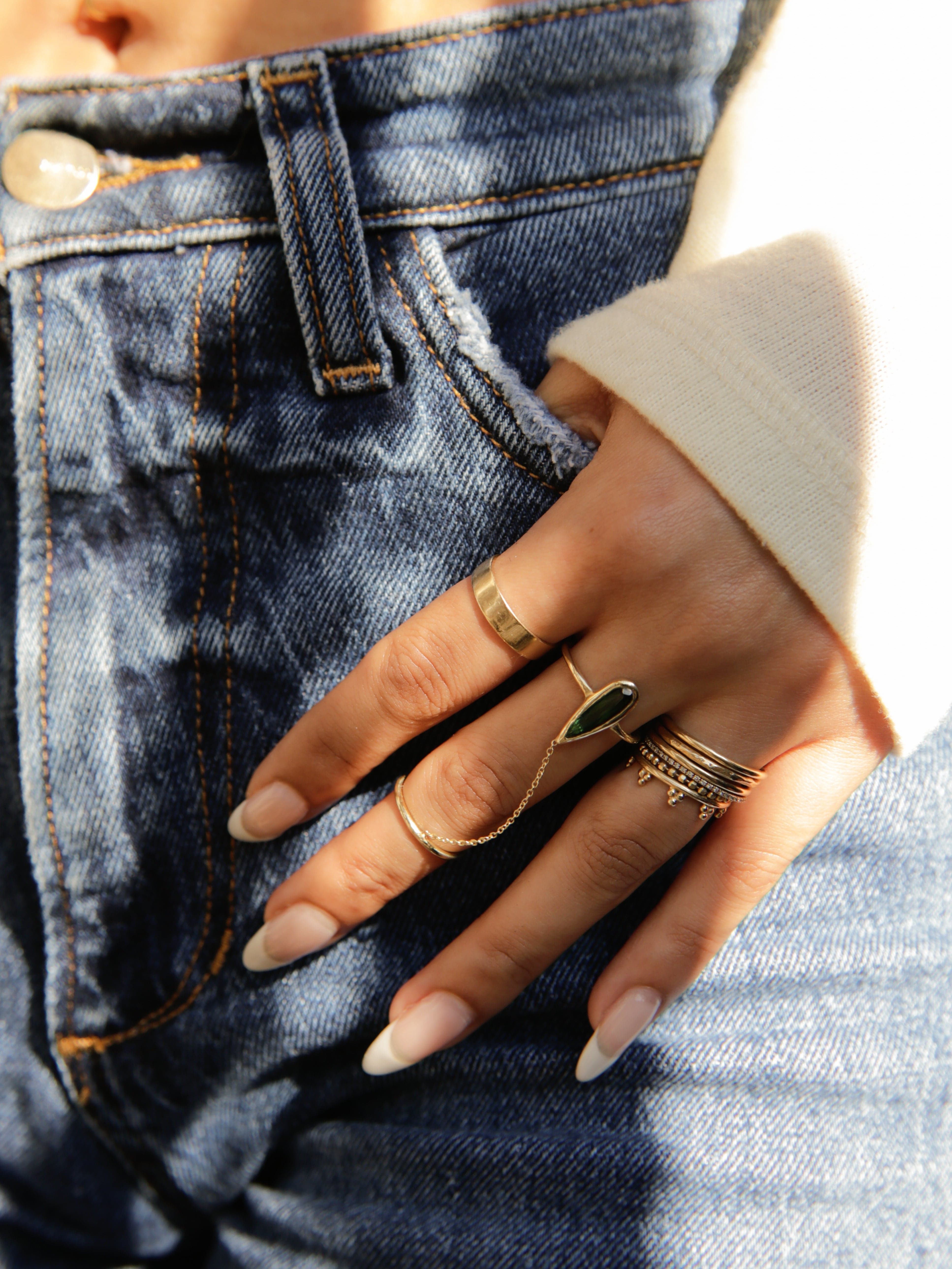 Sublimity green tourmaline chain ring