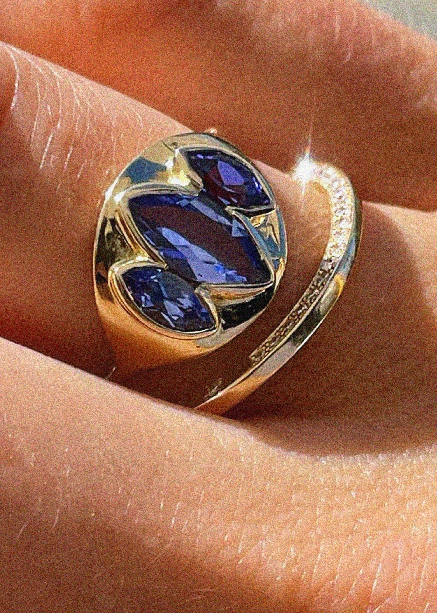 Christina Magdolna Light Ring in Tanzanite