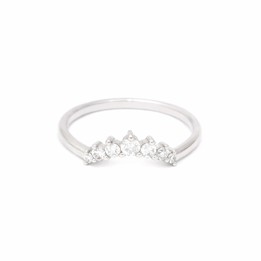 CLA RINGS Curved Graduating Diamond Band