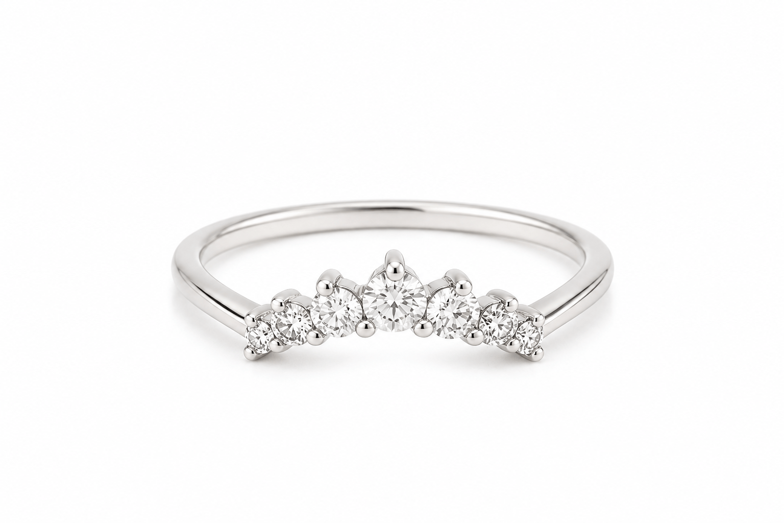 CLA RINGS Curved Graduating Diamond Band