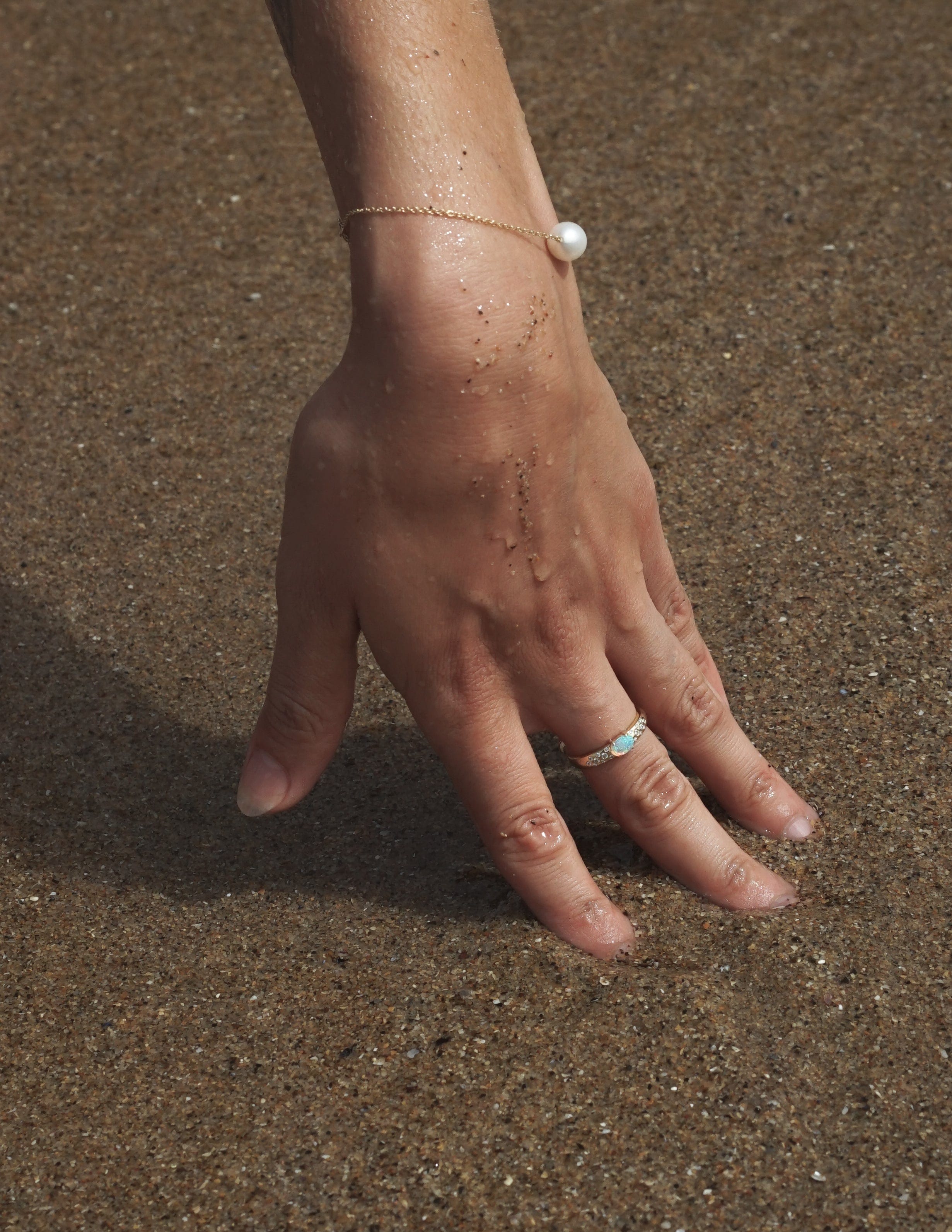 Fade to Black Jewelry RINGS Elegant Tide Ring