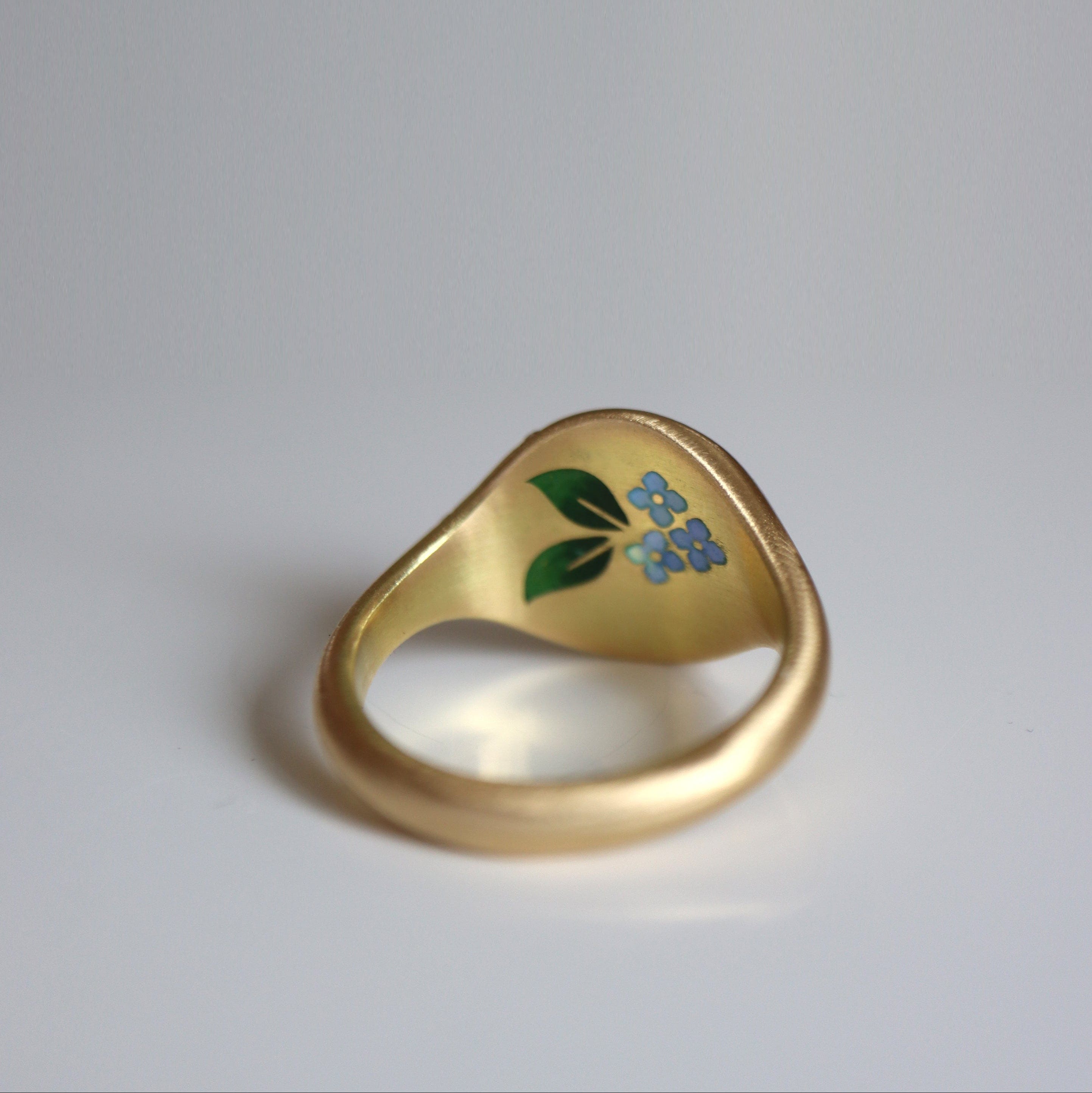 Gwen Barba RINGS Hydrangea Signet