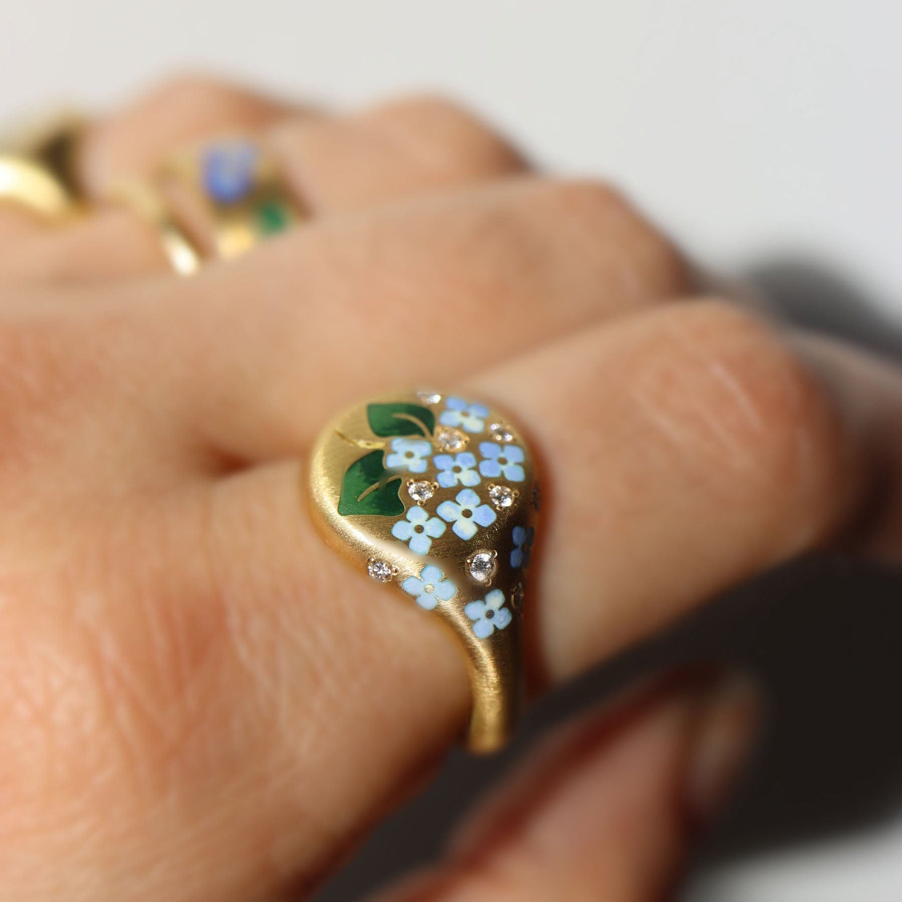 Gwen Barba RINGS Hydrangea Signet