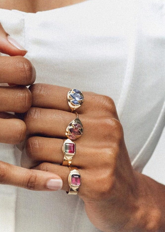 christinamagdolna RINGS Light Ring in Tanzanite