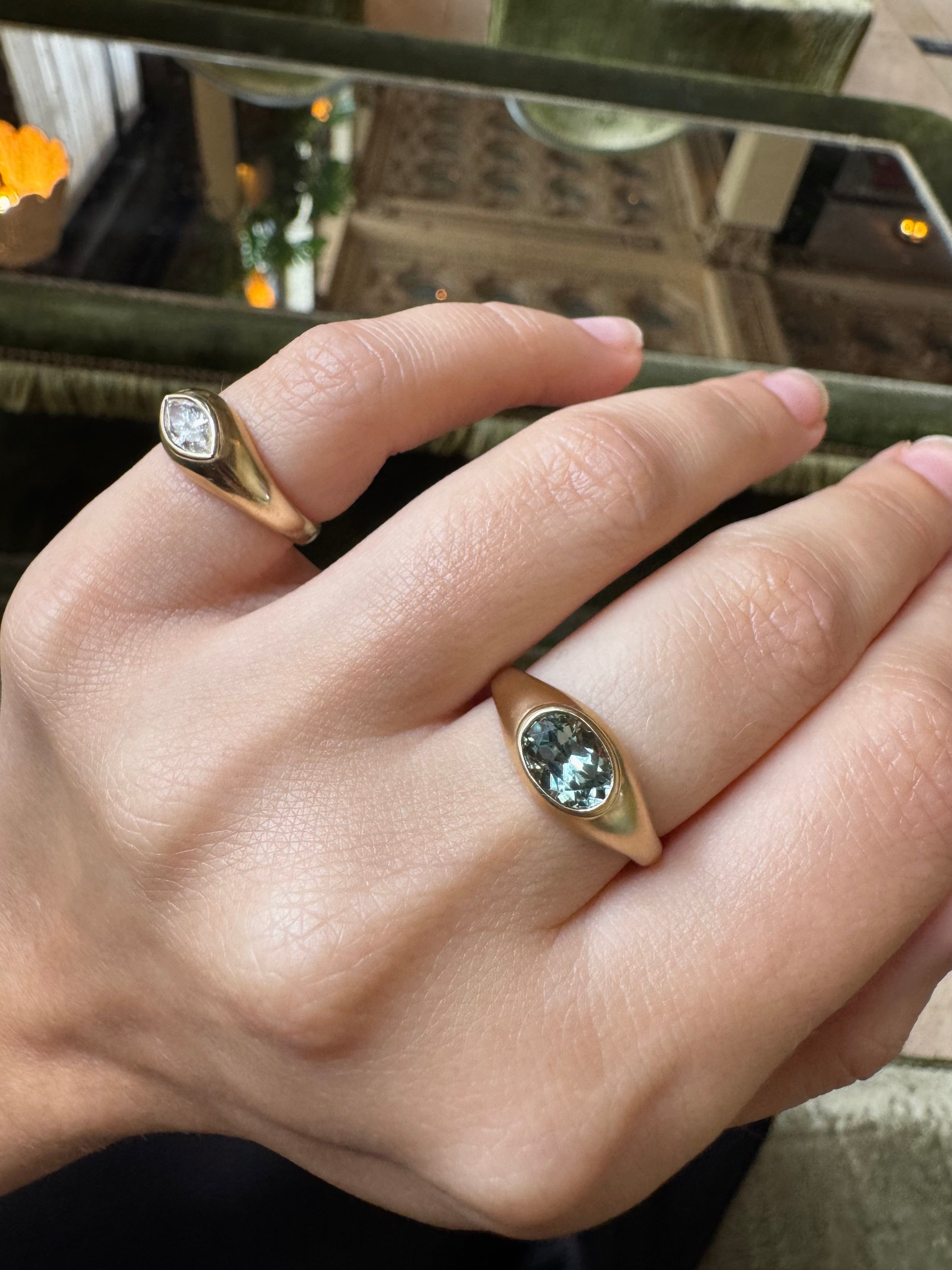 FADE TO BLACK STUDIO RINGS Relic Sapphire Ring
