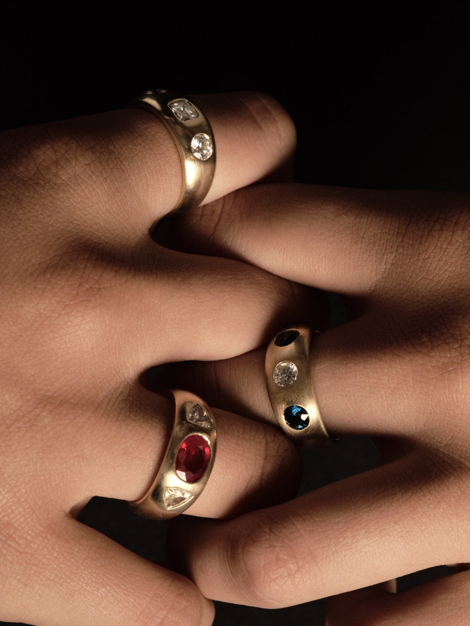 FADE TO BLACK STUDIO RINGS Talisman Ring with Diamond and Sapphires