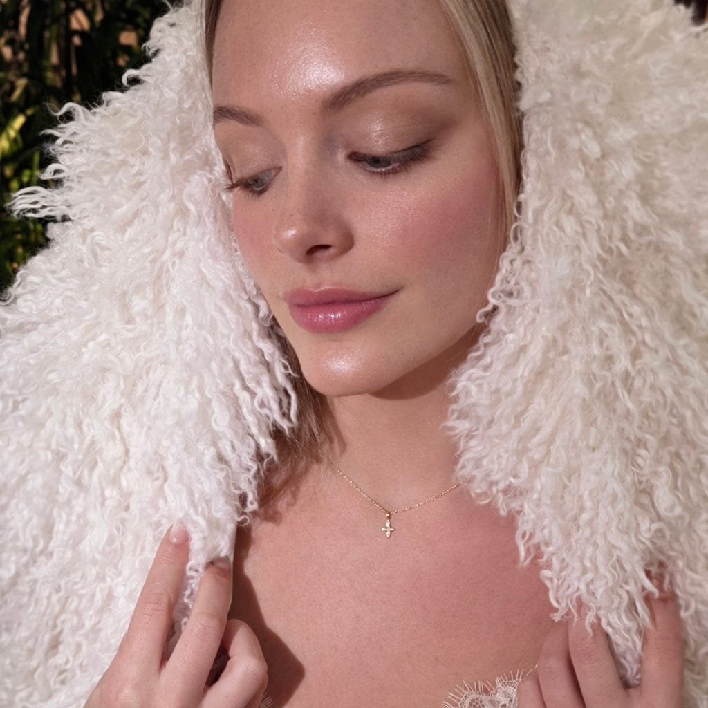 Reign Los Angeles Virasat Petite Cross