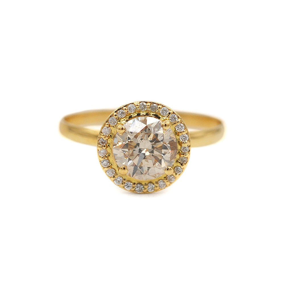 Diamond 18k Gold Alternative Engagement Ring