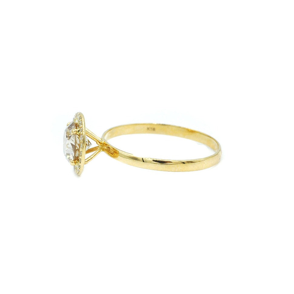Diamond 18k Gold Alternative Engagement Ring