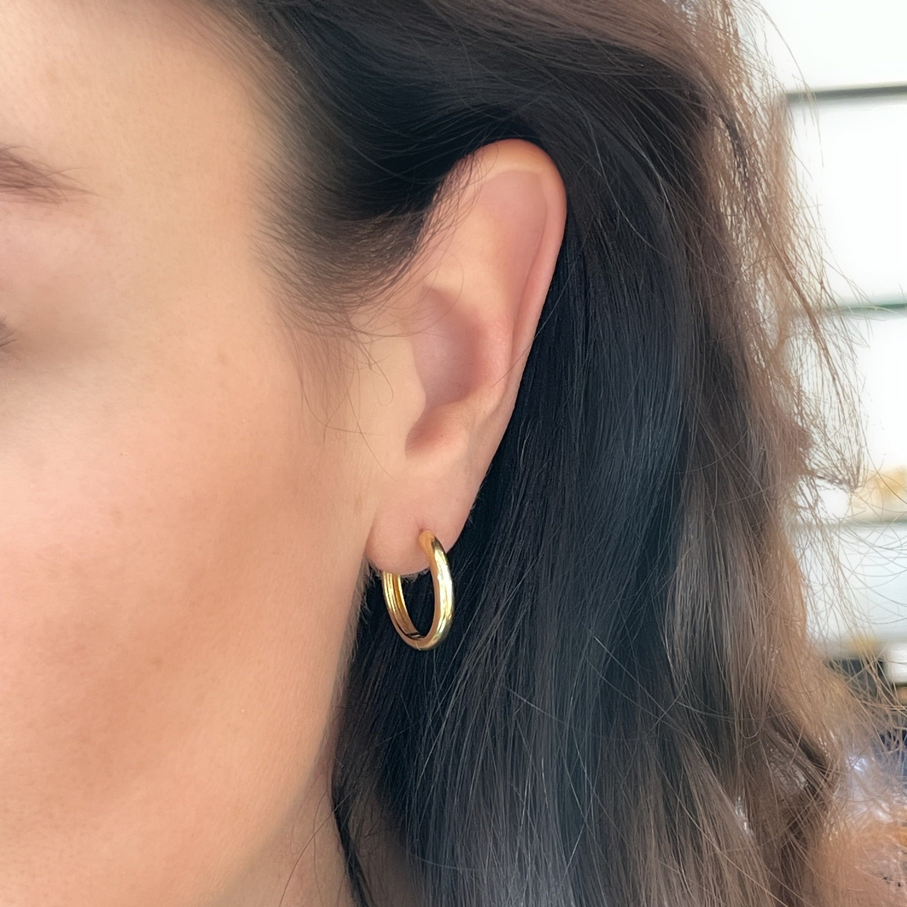 Curated Los Angeles EARRINGS Rounded 14K Huggie