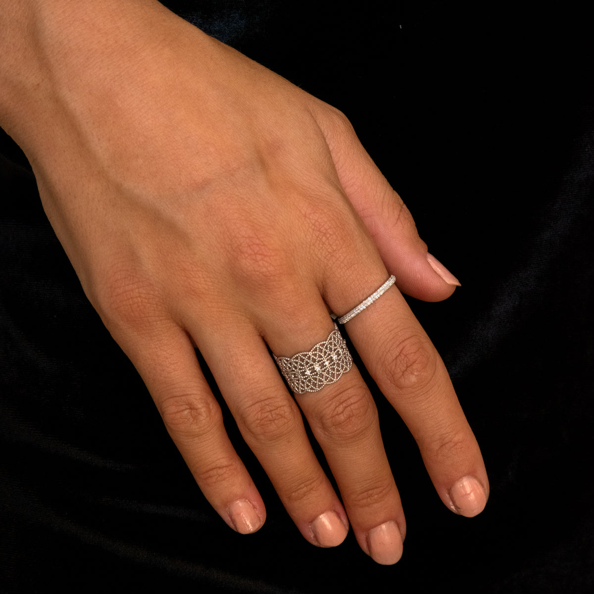 Lace Miligrain White Gold Diamond Thick Band